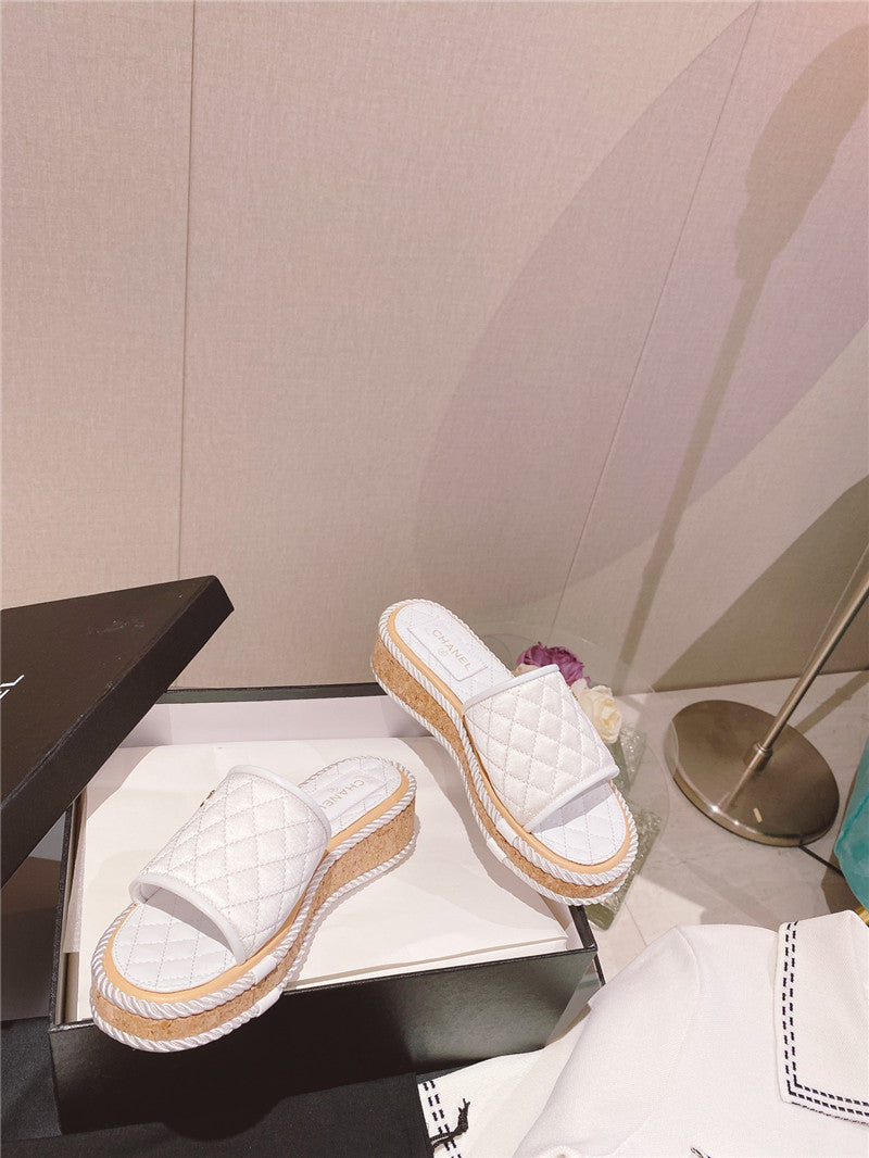 High Quality Luxury Chanel Flat Platform Slippers – Style 32550 product detail
