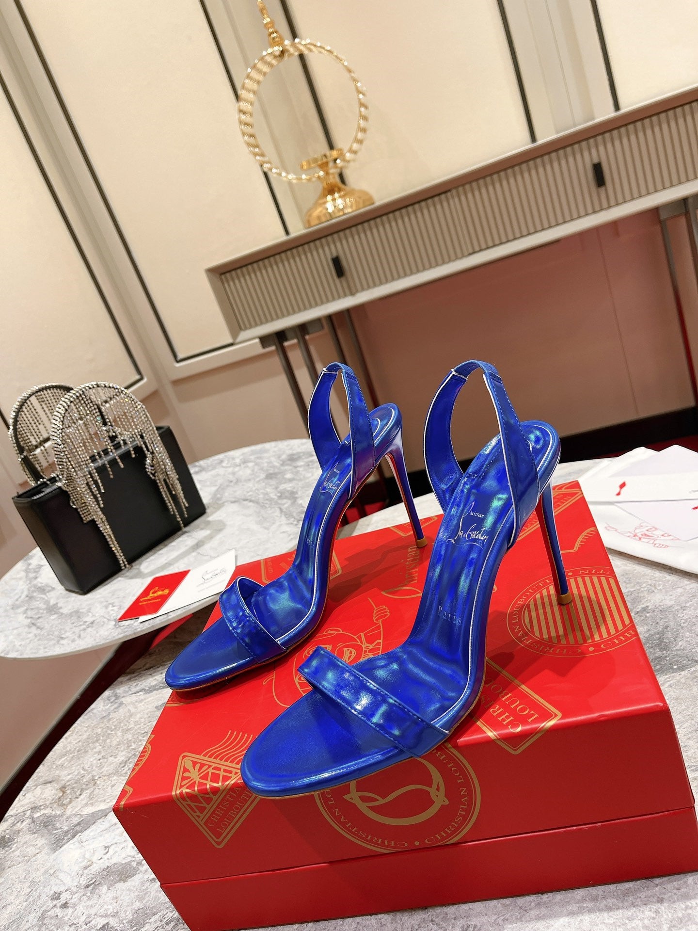 High Quality Luxury Christian Louboutin Strap Sandals – Style 07732 product detail