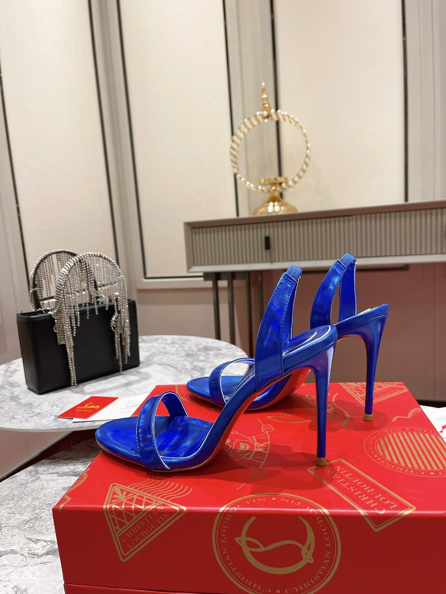 High Quality Luxury Christian Louboutin Strap Sandals – Style 07732 product detail