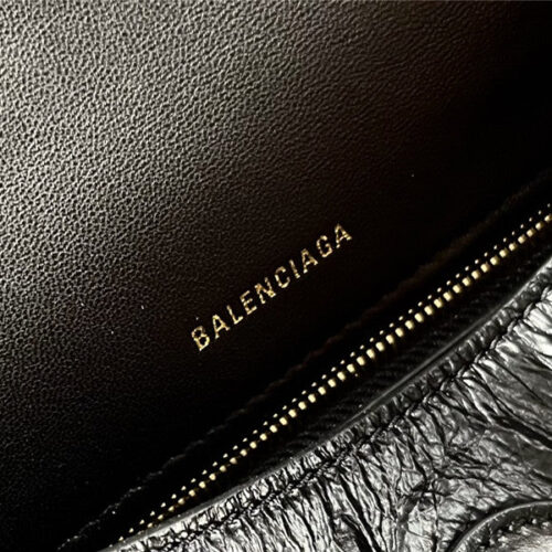 High Quality Luxury Balenciaga Downtown Chain Shoulder Bag – Style 29787 product detail