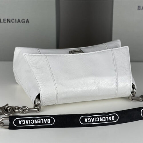High Quality Luxury Balenciaga Downtown Chain Shoulder Bag – Style 29785 product detail