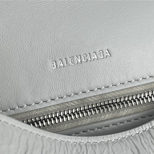 High Quality Luxury Balenciaga Downtown Chain Shoulder Bag – Style 29785 product detail