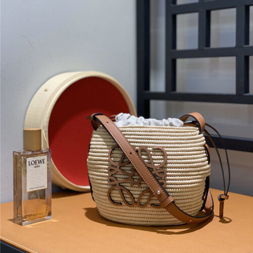 High Quality Luxury Loewe Woven Straw Basket Bag product detail