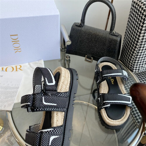 High Quality Luxury Dior Straw Platform Beach Sandals With Velcro – Style 92582 alternate view