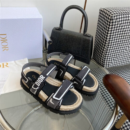 High Quality Luxury Dior Straw Platform Beach Sandals With Velcro – Style 92582 product detail