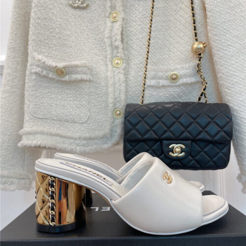 High Quality Luxury Chanel Metal Block Heel Cc Logo Bread Slippers product detail