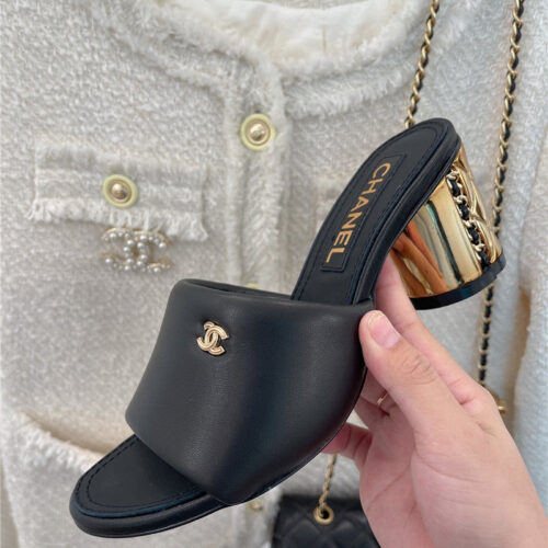 High Quality Luxury Chanel Metal Block Heel Cc Logo Bread Slippers – Style 18630 product detail