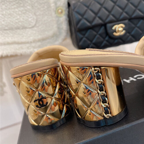 High Quality Luxury Chanel Metal Block Heel Cc Logo Bread Slippers – Style 90950 product detail