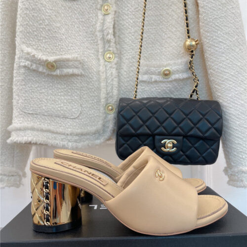 High Quality Luxury Chanel Metal Block Heel Cc Logo Bread Slippers – Style 90950 alternate view