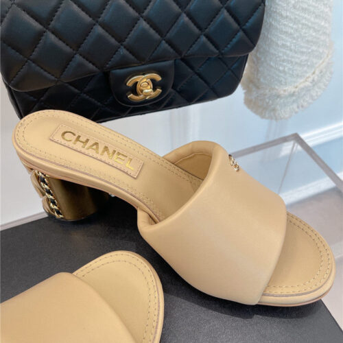 High Quality Luxury Chanel Metal Block Heel Cc Logo Bread Slippers – Style 90950 product detail