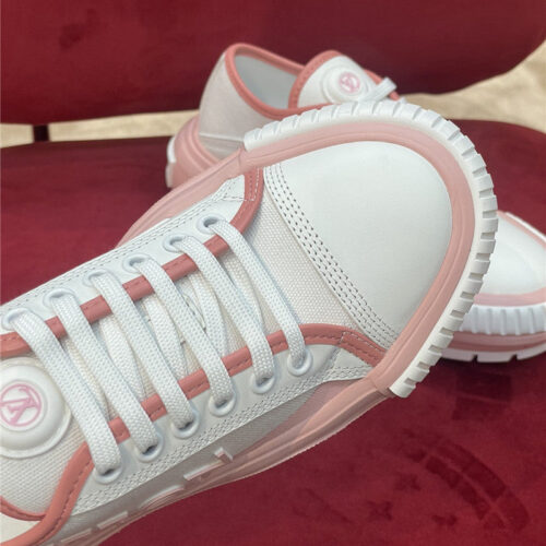 High Quality Luxury Louis Vuitton Early Spring New Color Squad Sneakers product detail