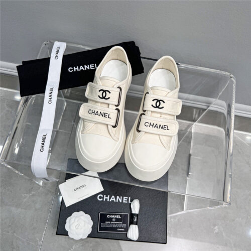High Quality Luxury Chanel Velcro White Sneakers product detail