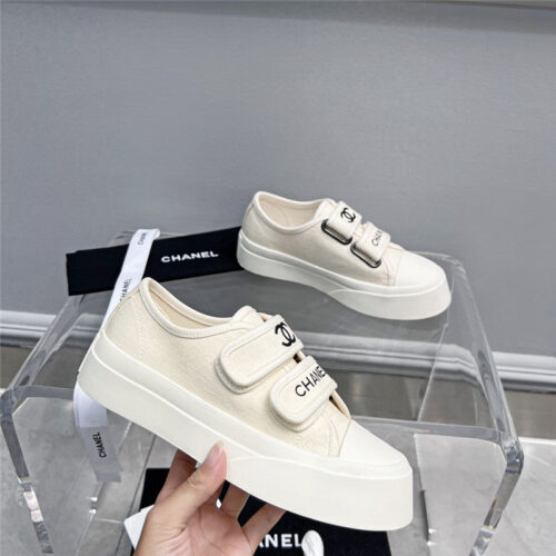 High Quality Luxury Chanel Velcro White Sneakers product detail