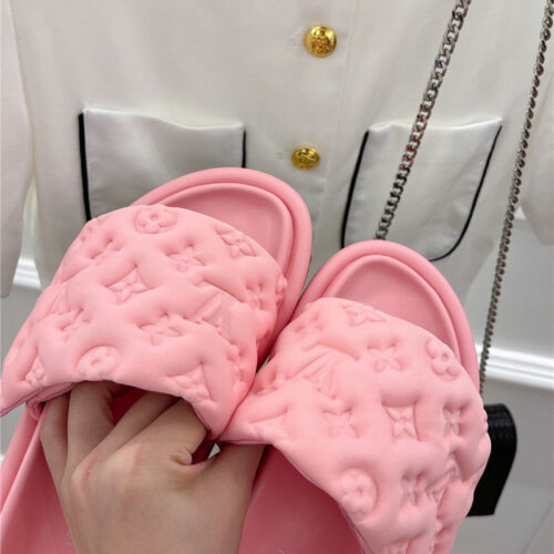 High Quality Luxury Louis Vuitton Velcro Platform Slippers – Style 40067 product detail