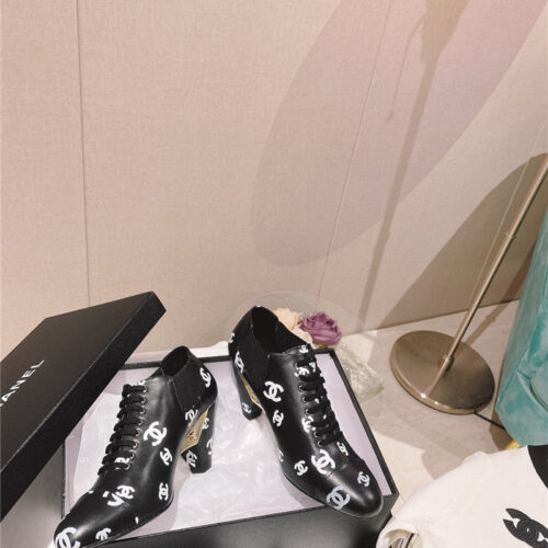 High Quality Luxury Chanel Vintage Booties – Style 09254 product detail