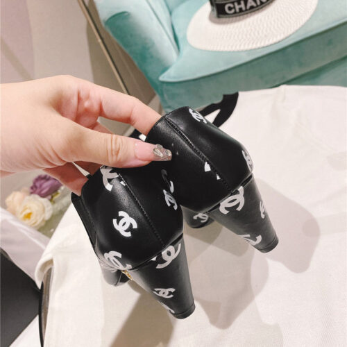 High Quality Luxury Chanel Vintage Booties – Style 09254 product detail