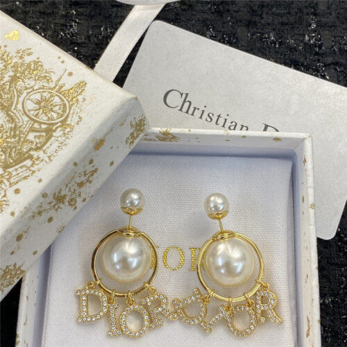 High Quality Luxury Dior Handmade Diamond Stud Earrings product detail