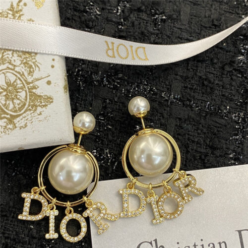 High Quality Luxury Dior Handmade Diamond Stud Earrings product detail