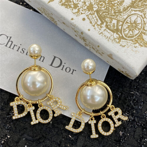 High Quality Luxury Dior Handmade Diamond Stud Earrings product detail