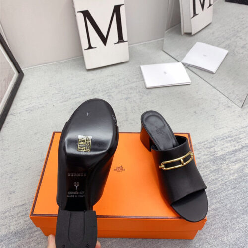 High Quality Luxury Hermes Chunky Heel Sandals – Style 55299 product detail