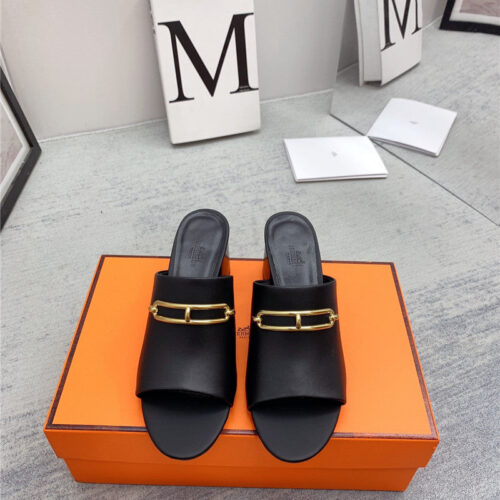 High Quality Luxury Hermes Chunky Heel Sandals – Style 55299 product detail