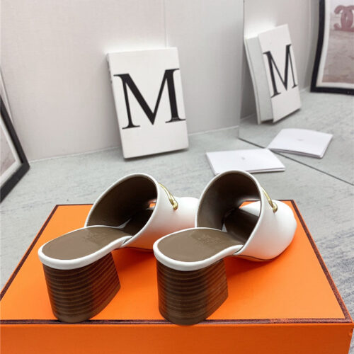 High Quality Luxury Hermes Chunky Heel Sandals – Style 88067 product detail