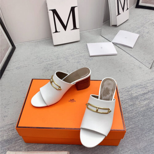 High Quality Luxury Hermes Chunky Heel Sandals – Style 88067 product detail
