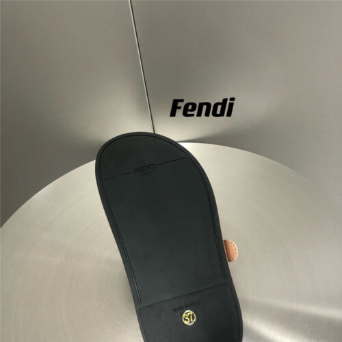 High Quality Luxury Fendi Feel Presbyopic Slippers product detail