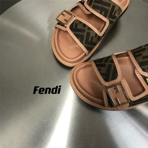 High Quality Luxury Fendi Feel Presbyopic Slippers product detail