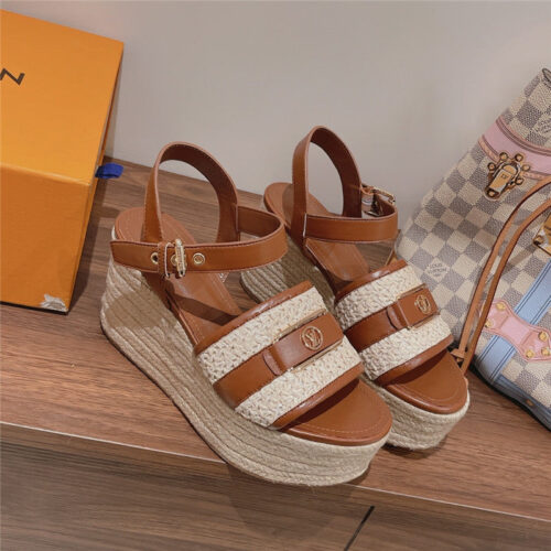 High Quality Luxury Louis Vuitton Classic Platform Sandals – Style 94819