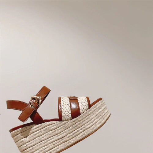 High Quality Luxury Louis Vuitton Classic Platform Sandals – Style 94819 product detail