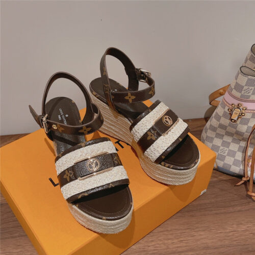 High Quality Luxury Louis Vuitton Classic Platform Sandals – Style 29283 alternate view