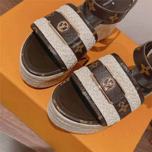High Quality Luxury Louis Vuitton Classic Platform Sandals – Style 29283 product detail