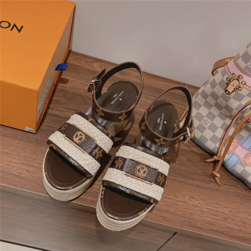 High Quality Luxury Louis Vuitton Classic Platform Sandals – Style 29283 product detail