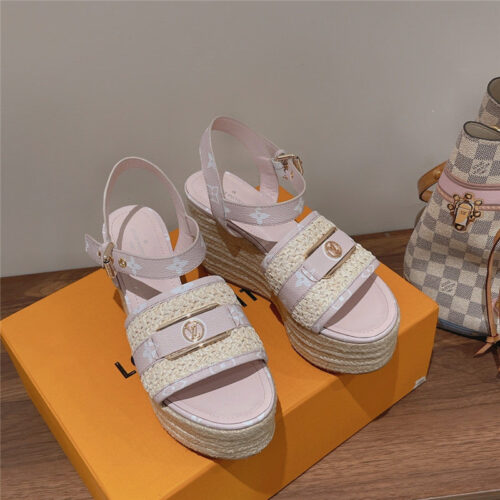 High Quality Luxury Louis Vuitton Classic Platform Sandals alternate view