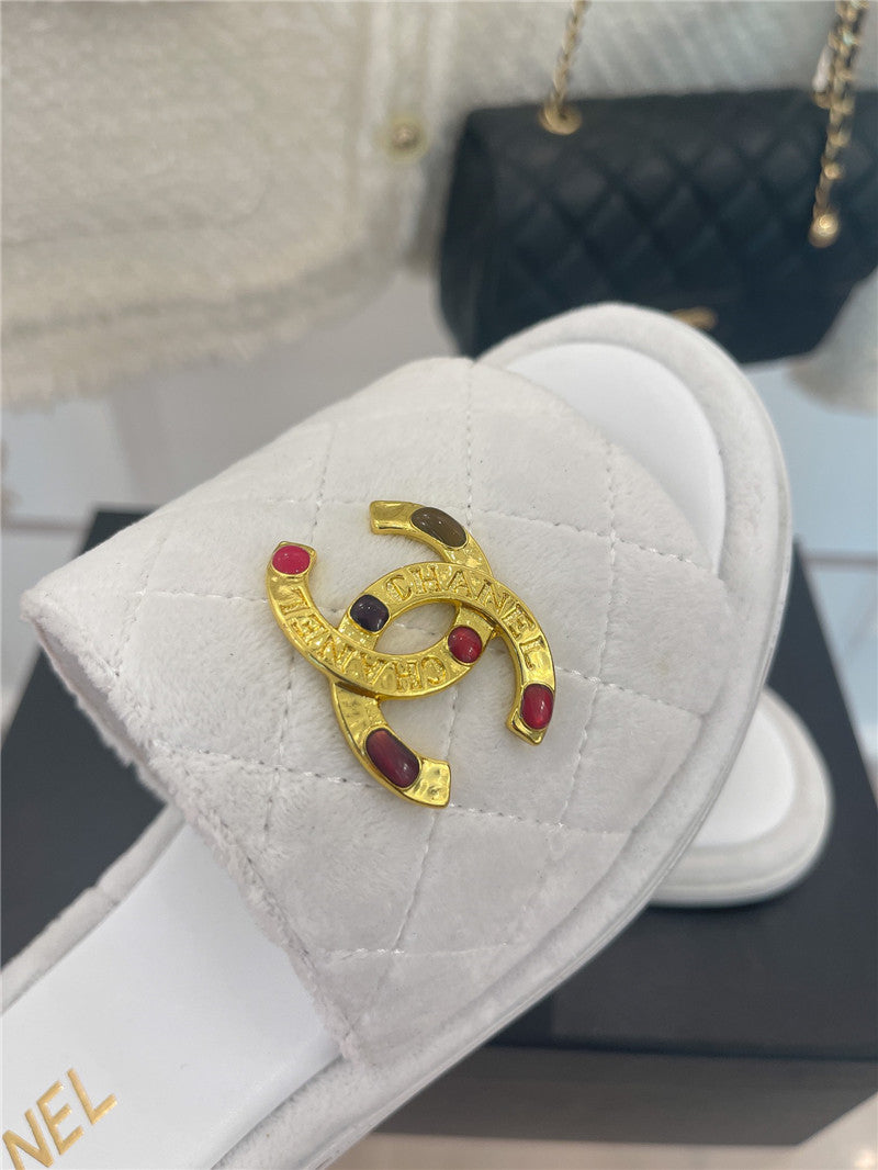 High Quality Luxury Chanel Embroidered Logo Slippers – Style 70534 product detail