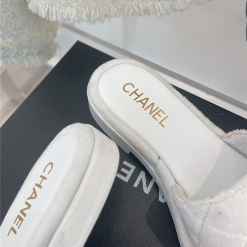 High Quality Luxury Chanel Embroidered Logo Slippers – Style 70534 product detail