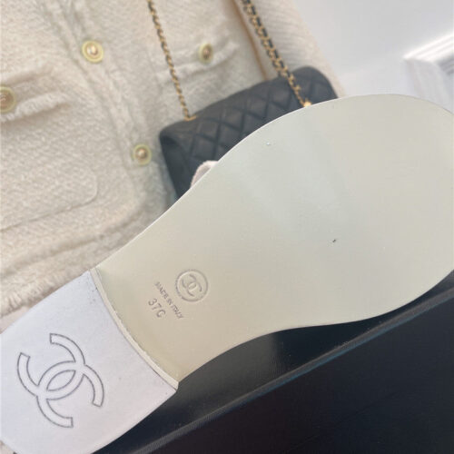 High Quality Luxury Chanel Embroidered Logo Slippers – Style 70534 product detail