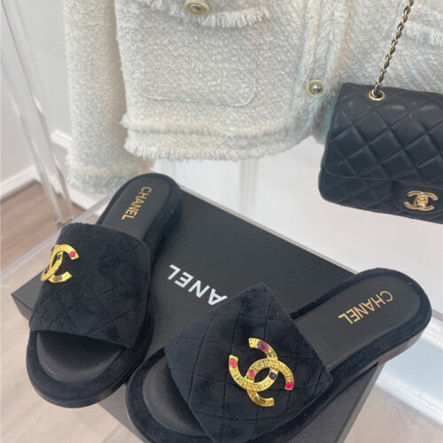 High Quality Luxury Chanel Embroidered Logo Slippers – Style 04998 product detail