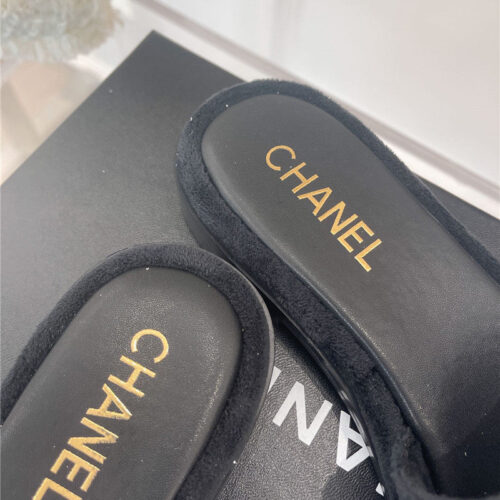 High Quality Luxury Chanel Embroidered Logo Slippers – Style 04998 product detail