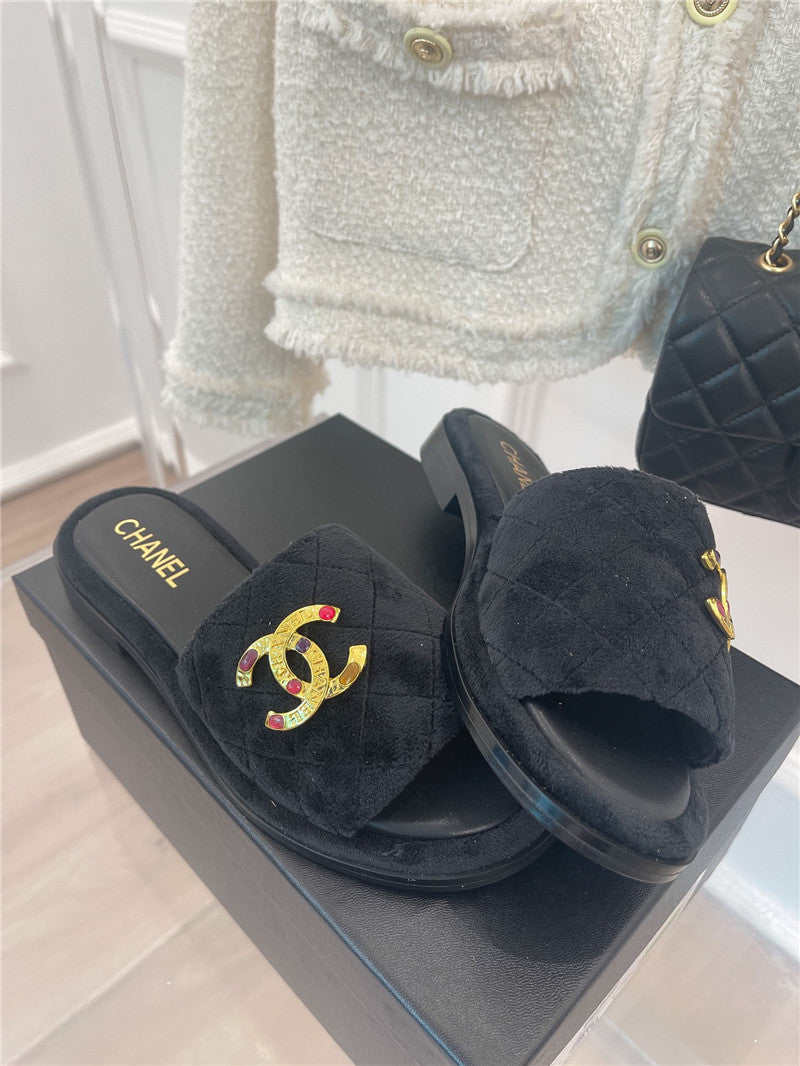 High Quality Luxury Chanel Embroidered Logo Slippers – Style 04998