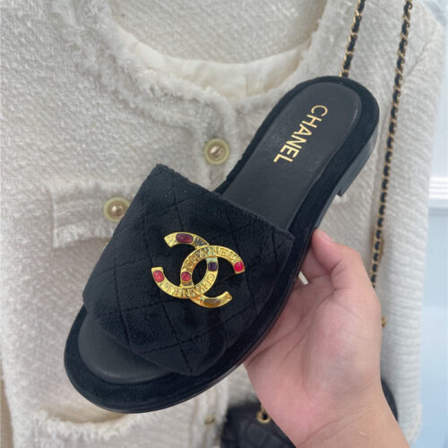 High Quality Luxury Chanel Embroidered Logo Slippers – Style 04998 product detail