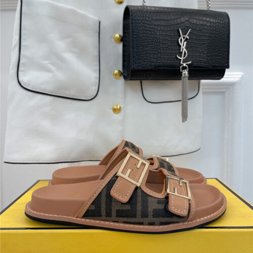High Quality Luxury Fendi FF Logo Plaque Sandals product detail