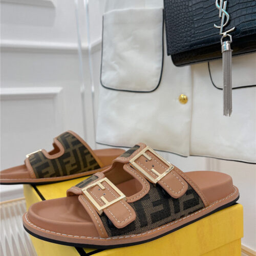 High Quality Luxury Fendi FF Logo Plaque Sandals product detail