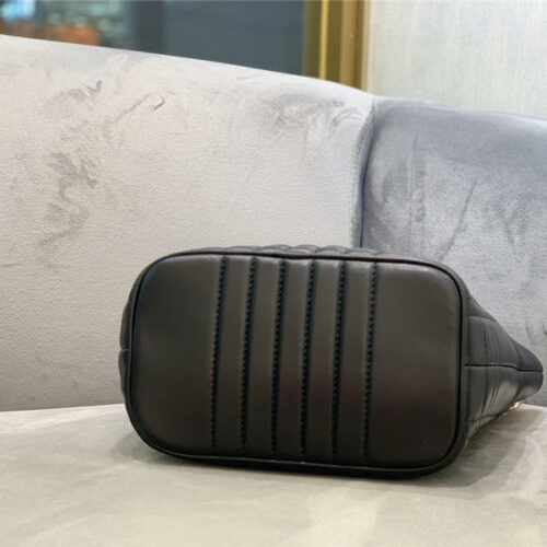 High Quality Luxury Burberry Pocket Bag product detail