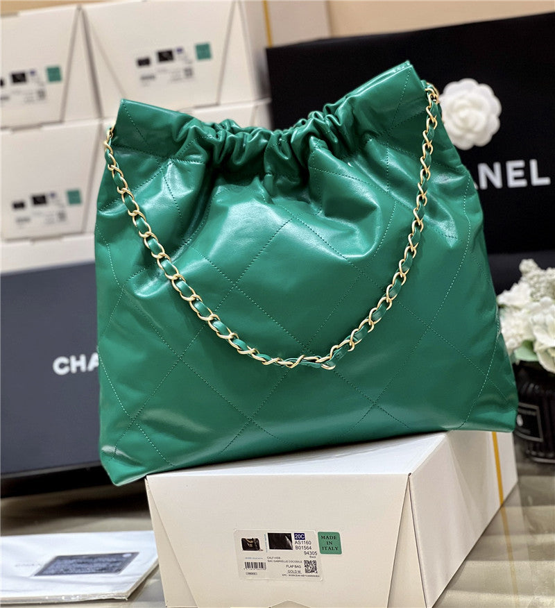 High Quality Luxury Chanel 22 Handbag Small Green product detail