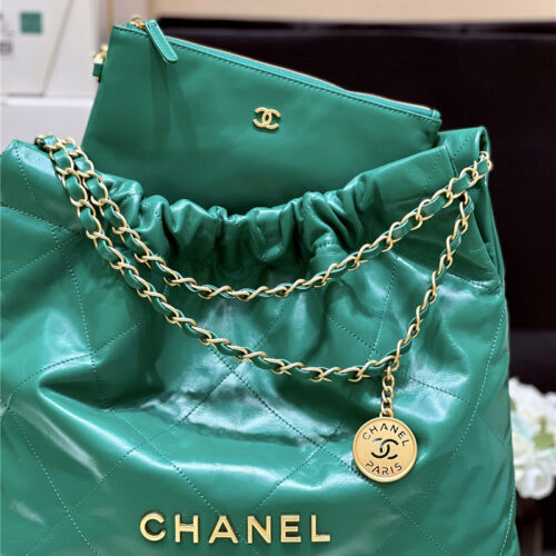 High Quality Luxury Chanel 22 Handbag Small Green product detail