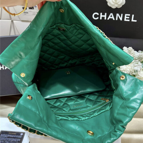 High Quality Luxury Chanel 22 Handbag Small Green product detail