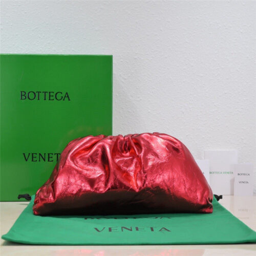 High Quality Luxury Bottega Veneta The Pouch Bag – Style 30141