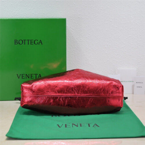 High Quality Luxury Bottega Veneta The Pouch Bag – Style 30141 product detail
